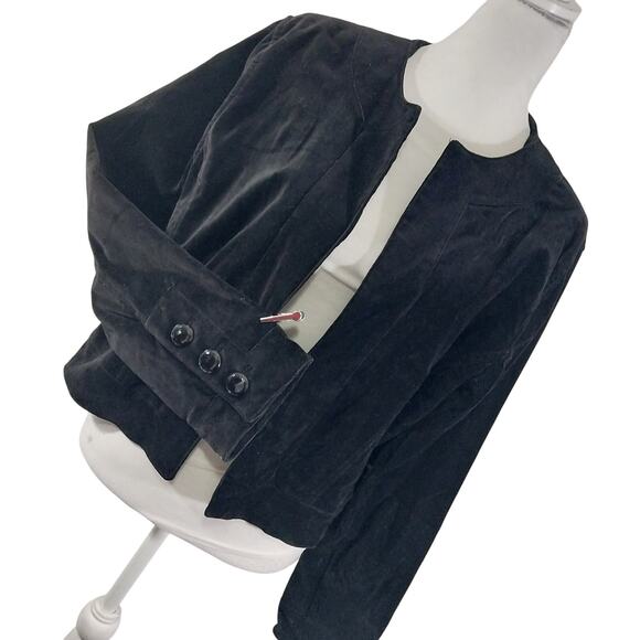 Chico's Jackets & Blazers - CHICO'S LUXE BLACK VELVETEEN CROPPED & TAILORED OPEN FRONT JACKET! SZ L